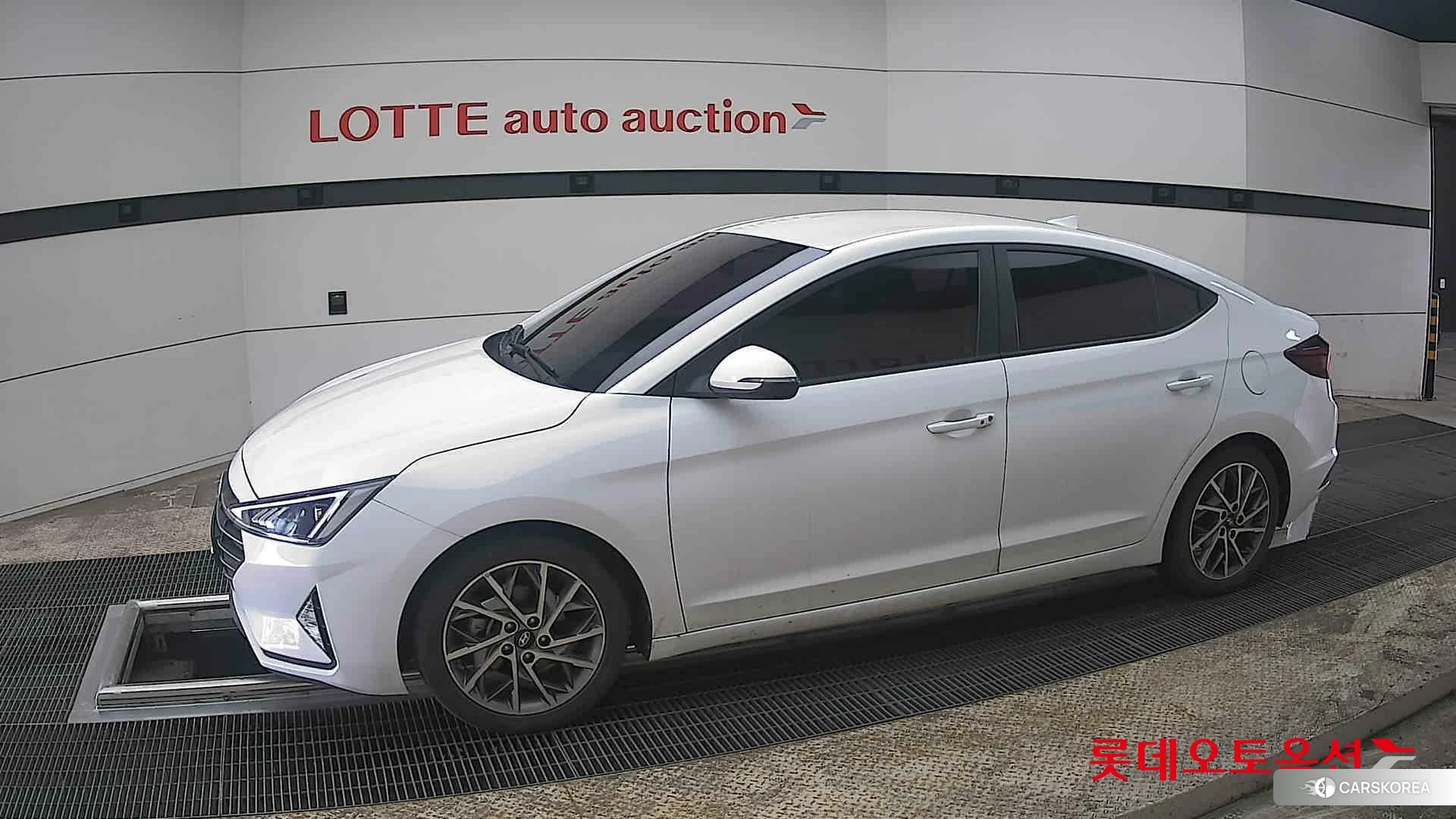 Hyundai Avante 2020 Polar White из Кореи, фото 3