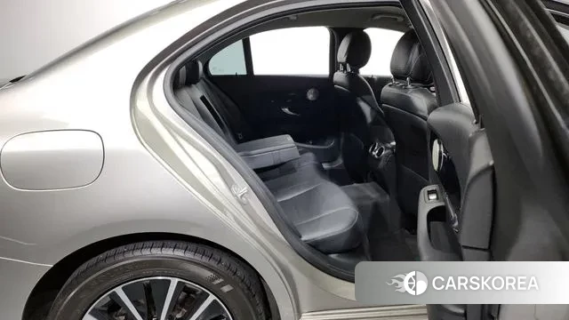 Mercedes-Benz C-Class W205 2019 Песочный из Кореи, фото 3