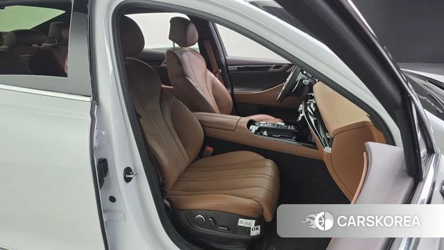 Genesis G80 (RG3) 2024 Белый из Кореи, фото 3