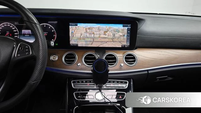 Mercedes-Benz E-Class W213 2018 Белый из Кореи, фото 3