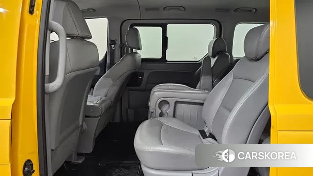 Hyundai The New Grand Starex 2021 Желтый из Кореи, фото 3