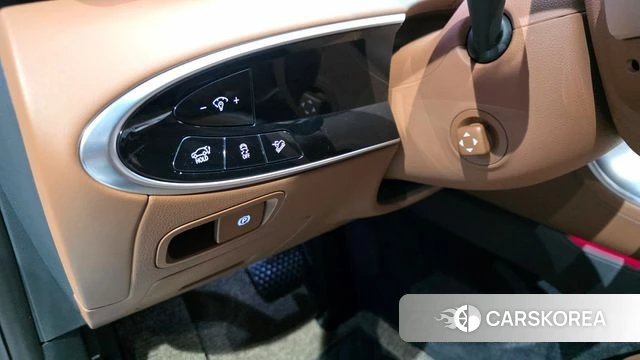Genesis GV70 2025 Белый из Кореи, фото 3
