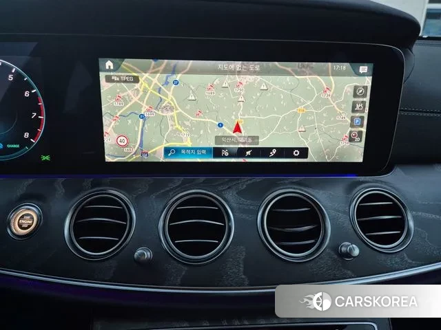 Mercedes-Benz E-Class W213 2023 Черный из Кореи, фото 3