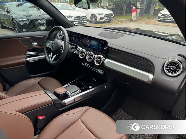 Mercedes-Benz GLB 2023 Черный из Китая, фото 3