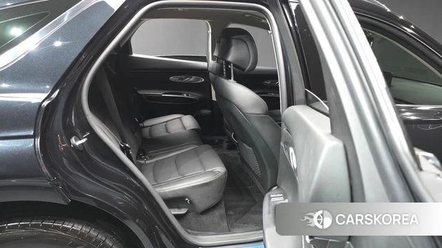 Genesis GV70 2024 Черный из Кореи, фото 3