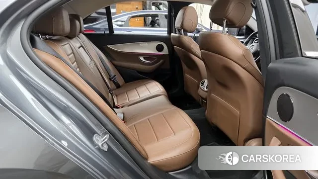 Mercedes-Benz E-Class W213 2018 Серый из Кореи, фото 3