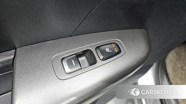 Kia Sportage The Bold 2021 Серый из Кореи, фото 3
