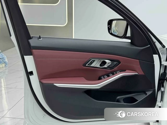 BMW 3 series 2025 Белый из Китая, фото 3