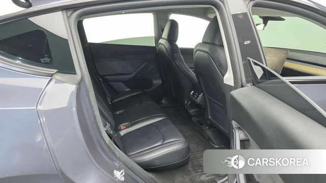 Tesla Model Y 2023 Серый из Кореи, фото 3