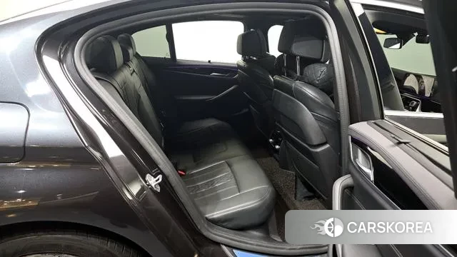 BMW 5 Series (G30) 2020 Серый из Кореи, фото 3