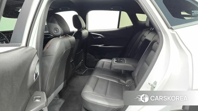 Chevrolet (GM Daewoo) Trax Crossover 2023 Белый из Кореи, фото 3