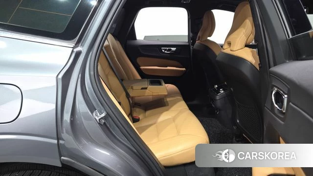 Volvo XC60 second Generation 2019 Серый из Кореи, фото 3