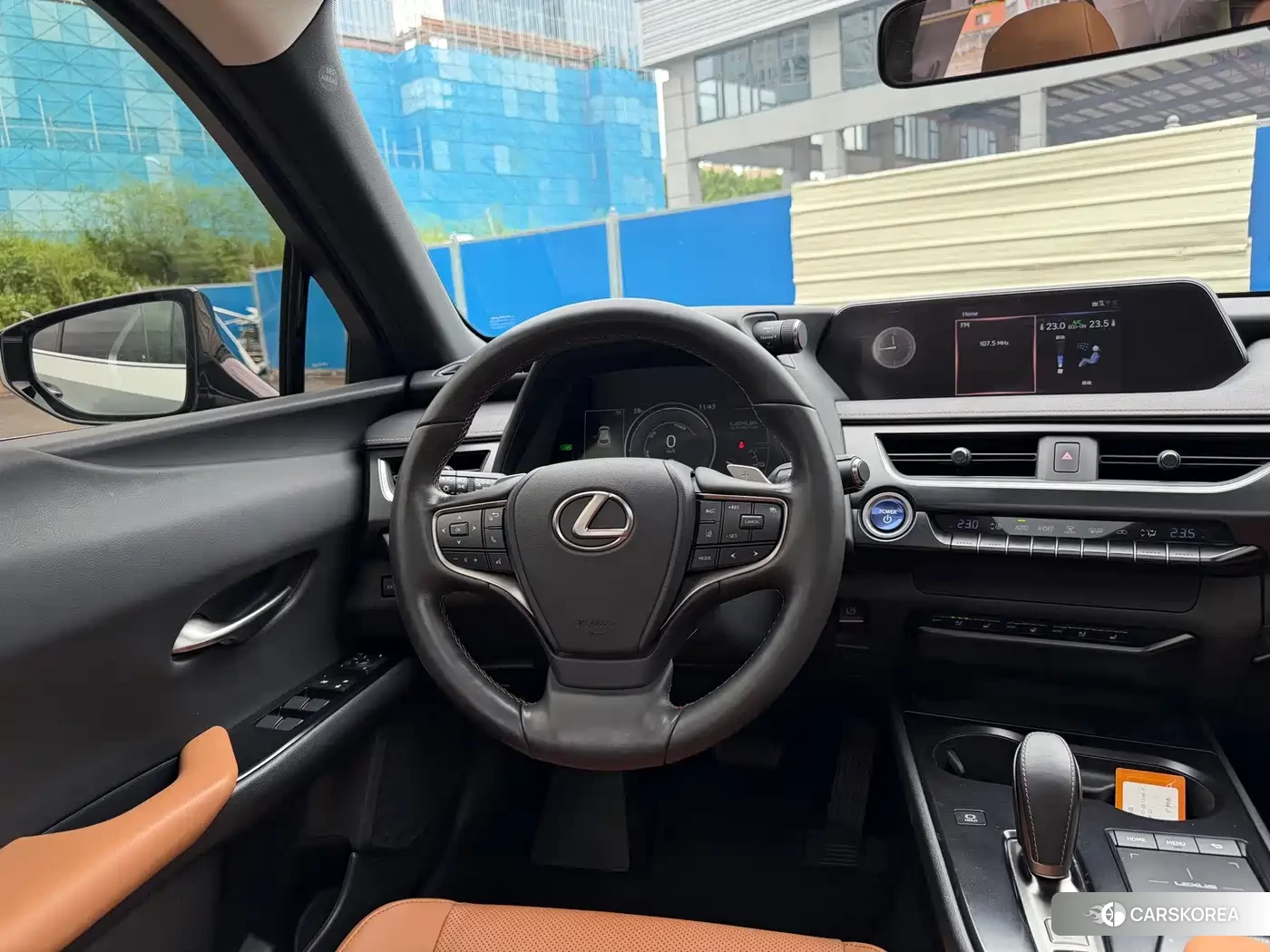 Lexus UX 2023 Silver/gray из Китая, фото 3
