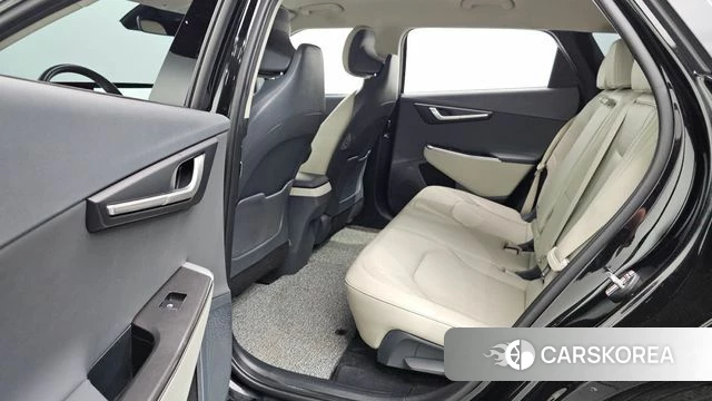 Kia EV6 2022 Черный из Кореи, фото 3