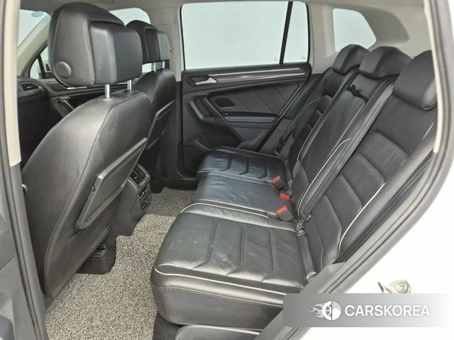 Volkswagen Tiguan second Generation 2020 Белый из Кореи, фото 3