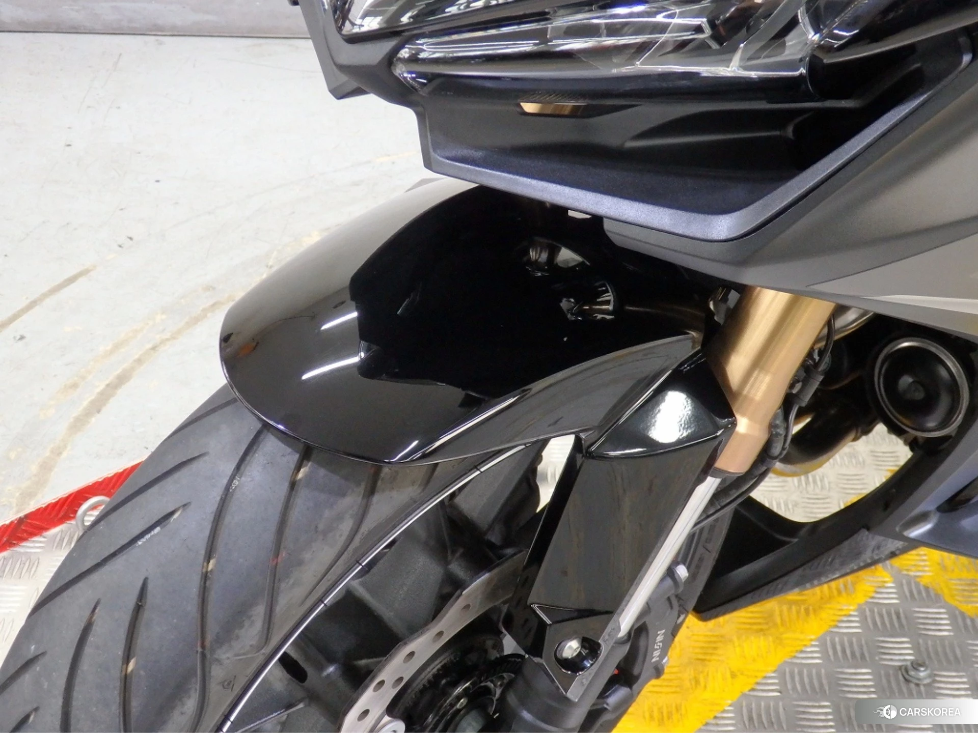 Проданный Honda CBR400R ABS id 4184262 из Японии, фото 3