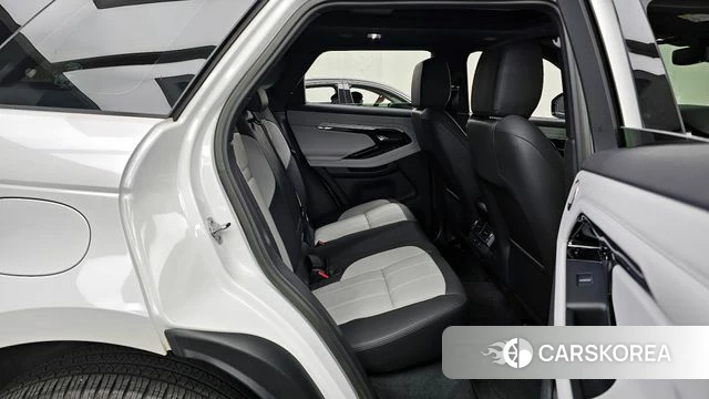 Land Rover Range Rover Evoque 2nd Generation 2023 Белый из Кореи, фото 3