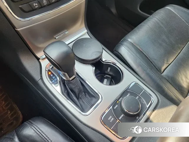 Jeep Grand Cherokee 2018 Серебряный из Кореи, фото 3