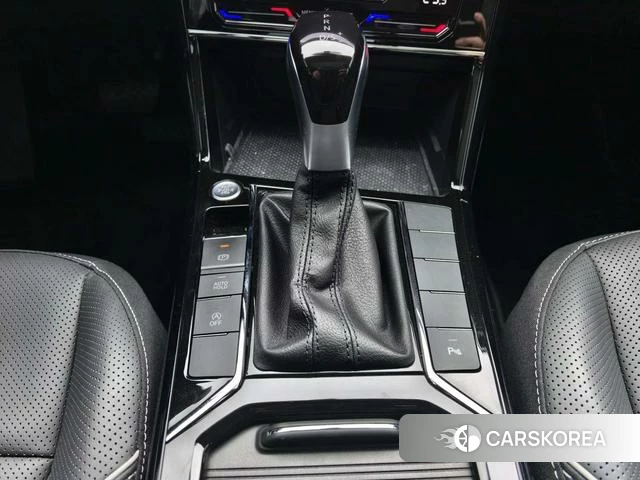 Volkswagen Passat 2024 Черный из Китая, фото 3