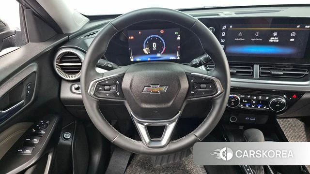 Chevrolet (GM Daewoo) Trax Crossover 2023 Черный из Кореи, фото 3