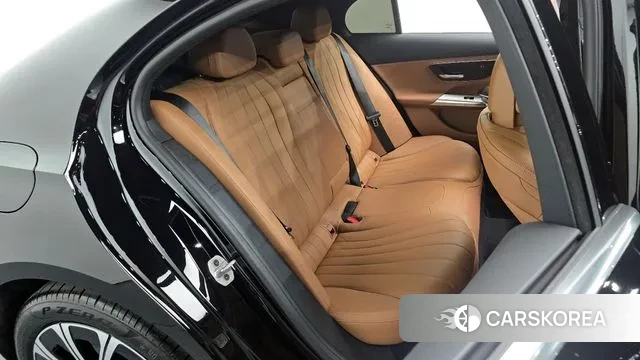 Mercedes-Benz E-Class W214 2024 Черный из Кореи, фото 3