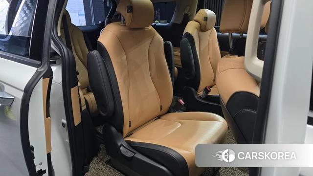 Kia Carnival 4th generation 2021 Белый из Кореи, фото 3