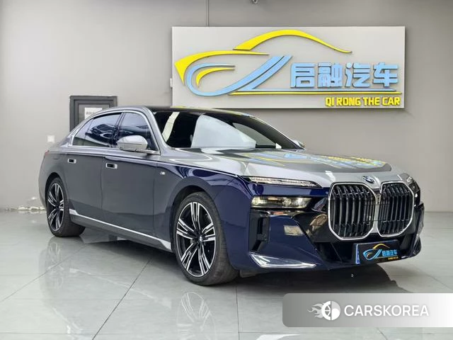 BMW 7 series 2023 Синий из Китая, фото 3