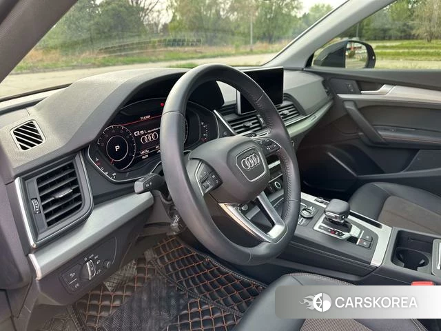 Audi Q5L 2019 Черный из Китая, фото 3