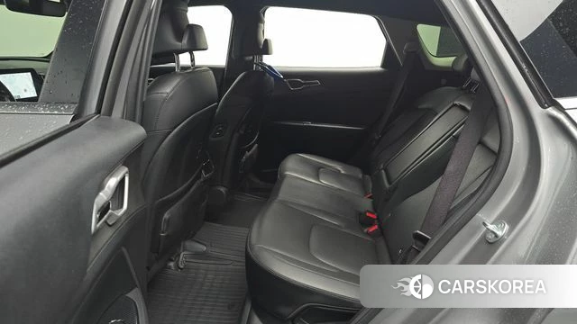 Kia Sportage 5th Generation 2024 Серебристо-серый из Кореи, фото 3