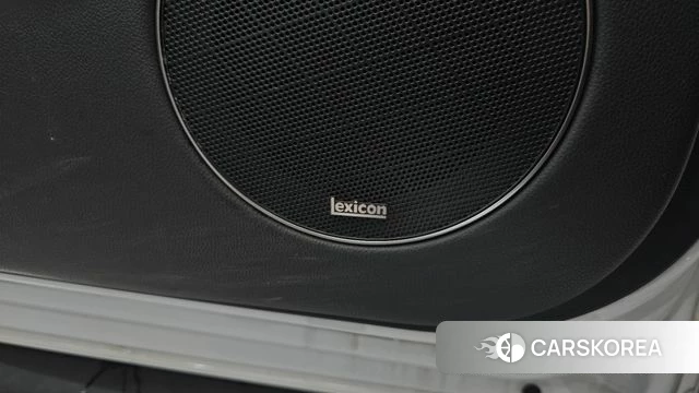 Genesis Electrified GV70 2022 Белый из Кореи, фото 3