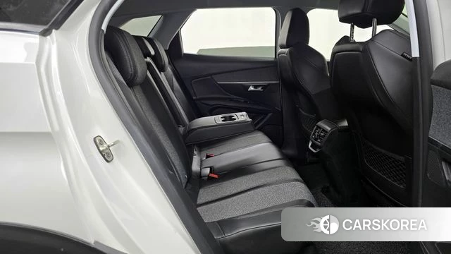 Peugeot 3008 second generation 2018 Белый из Кореи, фото 3