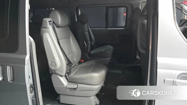 Hyundai The New Grand Starex 2018 Серебряный из Кореи, фото 3