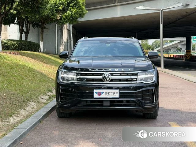 Volkswagen Tourang 2025 Черный из Китая, фото 3