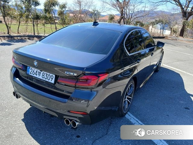 BMW 5 Series (G30) 2022 Серый из Кореи, фото 3