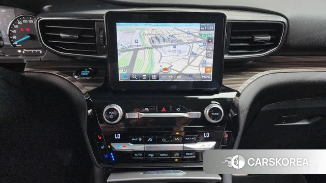 Ford Explorer 6th Generation 2021 Белый из Кореи, фото 3