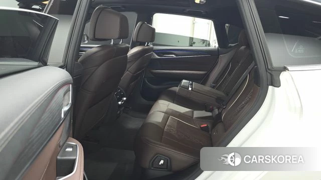 BMW 6 Series GT (G32) 2022 Белый из Кореи, фото 3