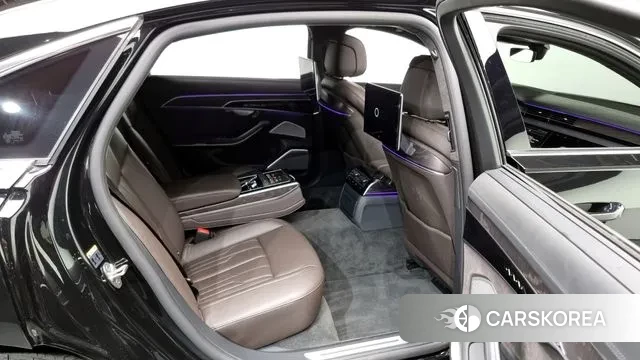 Audi A8 (D5) 2021 Черный из Кореи, фото 3