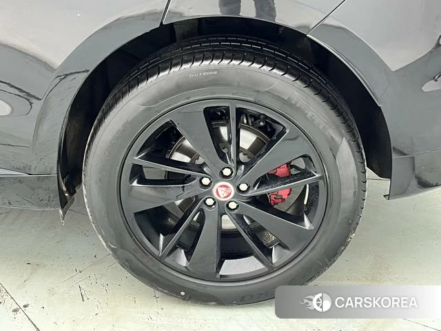 Jaguar F-PACE 2023 Черный из Китая, фото 3
