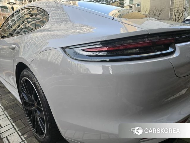 Porsche Panamera (971) 2018 Серебряный из Кореи, фото 3