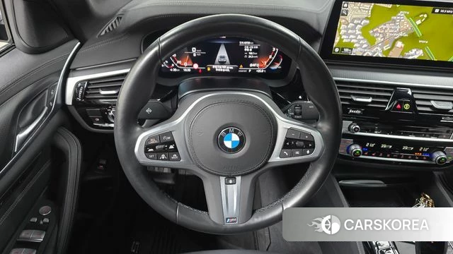 BMW 5 Series (G30) 2023 Серый из Кореи, фото 3