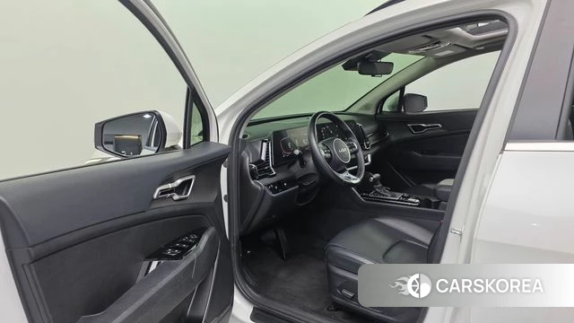 Kia Sportage 5th Generation 2023 Белый из Кореи, фото 3