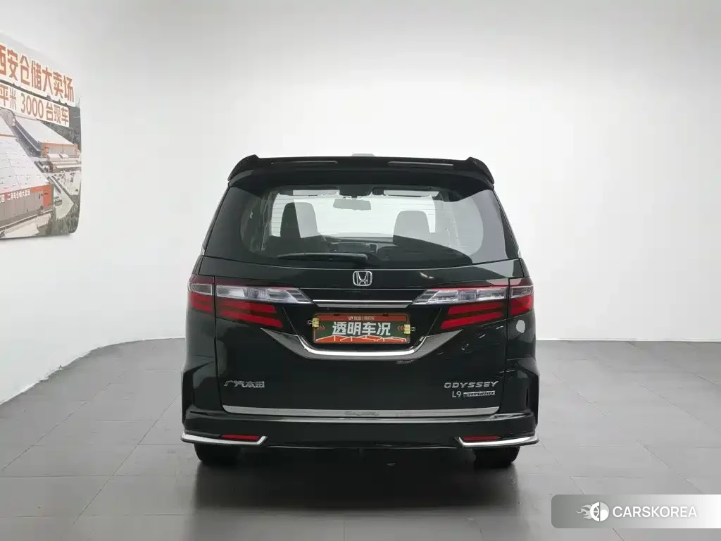 Honda Odyssey 2020 Зеленый из Китая, фото 3