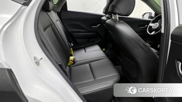Hyundai Kona (SX2) 2024 Белый из Кореи, фото 3