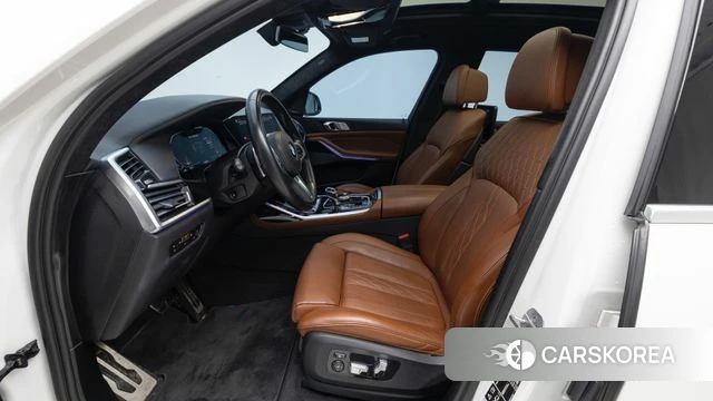 BMW X7 (G07) 2022 Белый из Кореи, фото 3