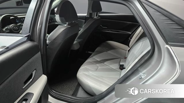 Hyundai Avante (CN7) 2020 Серебристо-серый из Кореи, фото 3