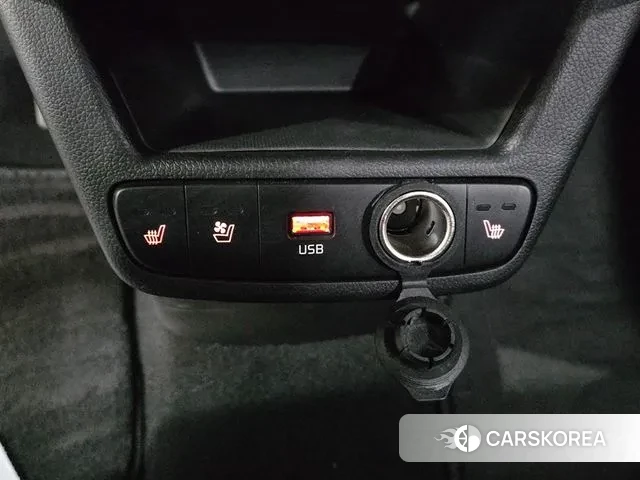 Kia The New Kia Ray 2024 Белый из Кореи, фото 3