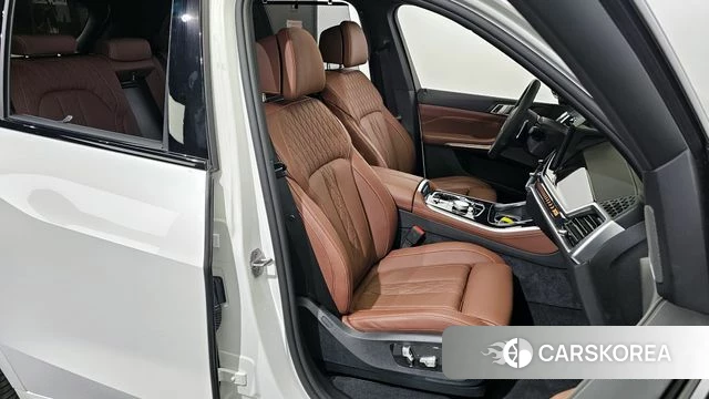 BMW X5 (G05) 2025 Белый из Кореи, фото 3