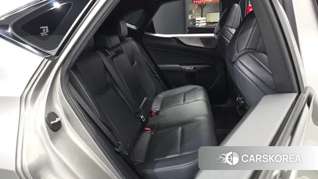 Lexus NX450h + 2nd generation 2022 Серебряный из Кореи, фото 3