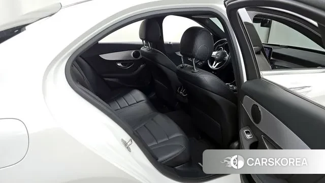 Mercedes-Benz C-Class W205 2020 Белый из Кореи, фото 3