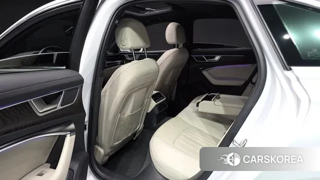 Audi A6 (C8) 2022 Белый из Кореи, фото 3